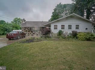 695 Fairview Ave, Hammonton, NJ 08037