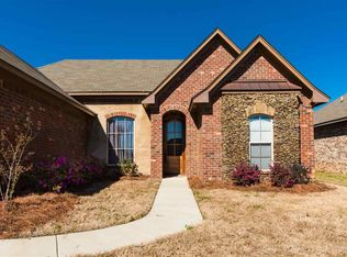 311 Ridge Pointe Dr, Brandon, MS 39042