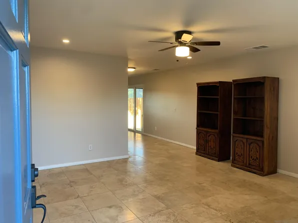 10343 Lunar Ln, Santee, CA 92071