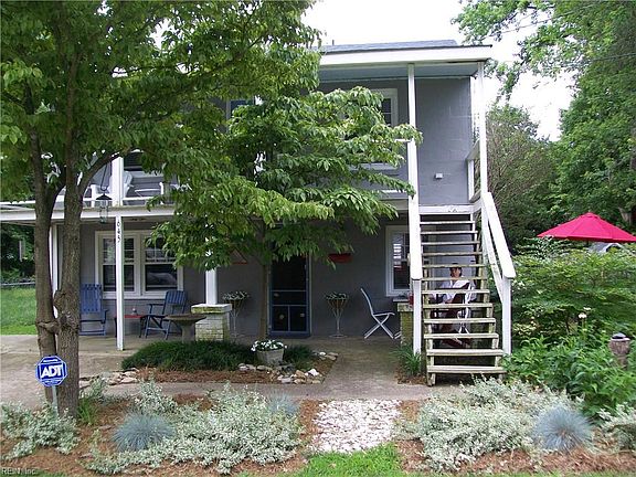 2nd image of 645 Dune St #B
