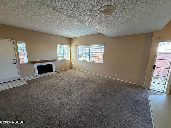 4th image of 2414 Village Grn