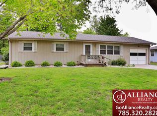 309 Dix Dr, Manhattan, KS 66502