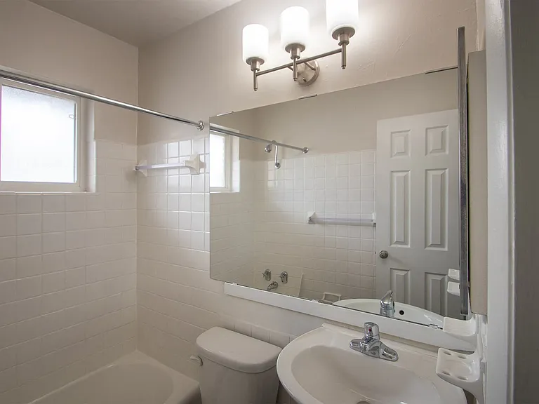 Colonial Ridge — Photo 31
