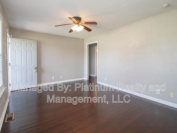 3rd image of 520 Potomac Dr