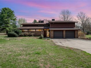 190 Country Dr, Statesville, NC 28625