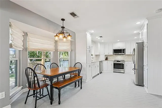 100 Southern Star Dr — Photo 12