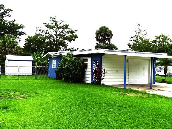 3rd image of 900 Temple Dr