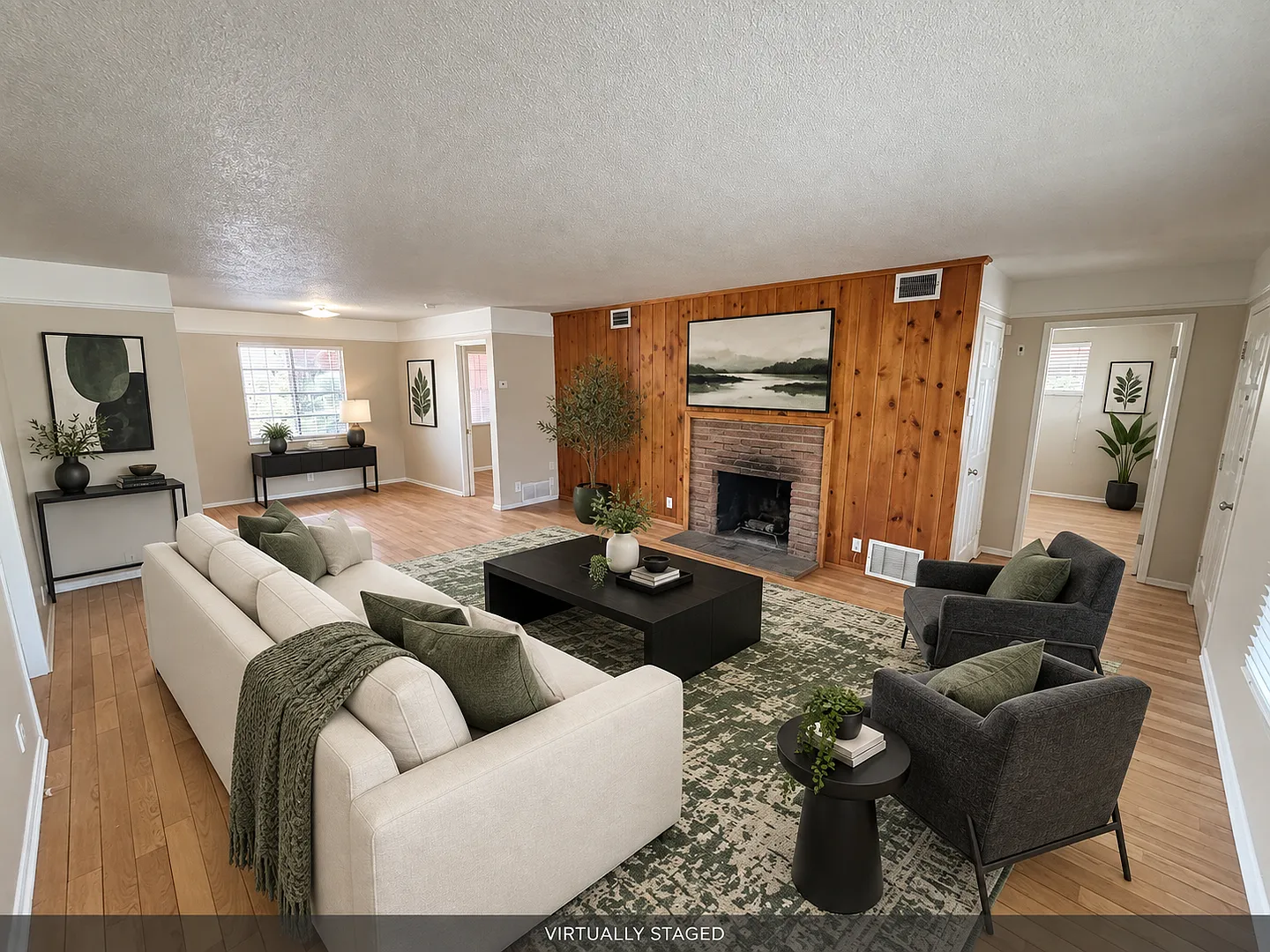 Spacious 3Bed/2Bath, 1-Story Ranch Home located in the Historic Huntridge area! — Photo 2