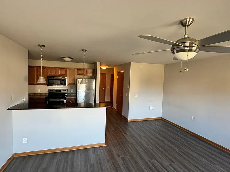 Fairhaven Court Apartments — Photo 13