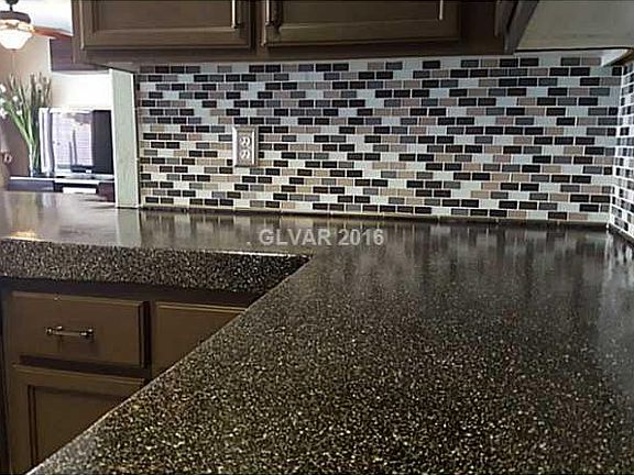 4th image of 9552 Arrowhead Falls Ct