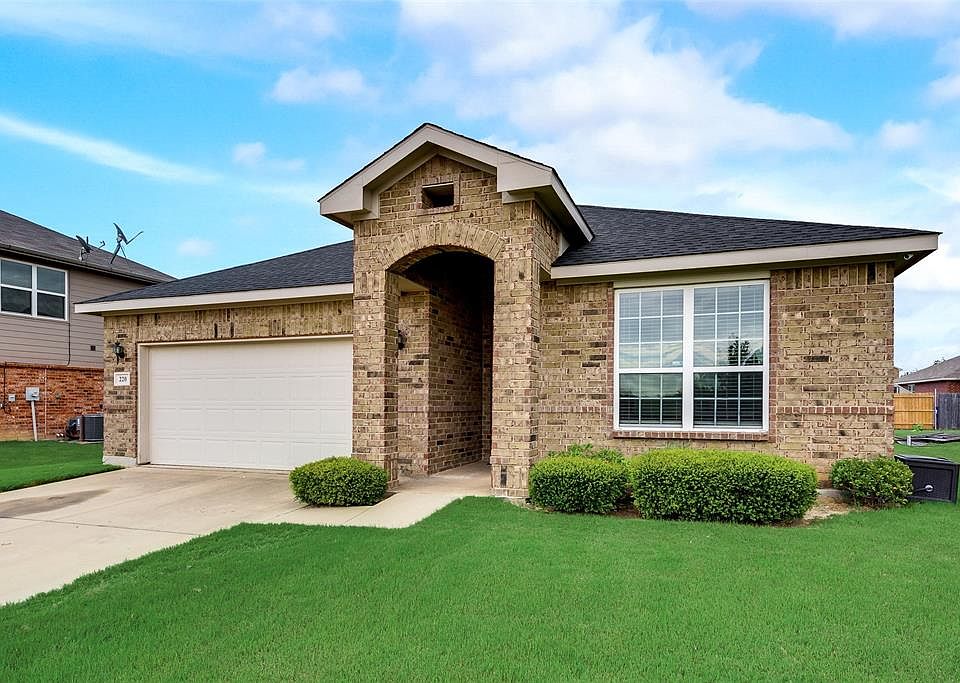 1st image of 220 Rock Meadow Dr