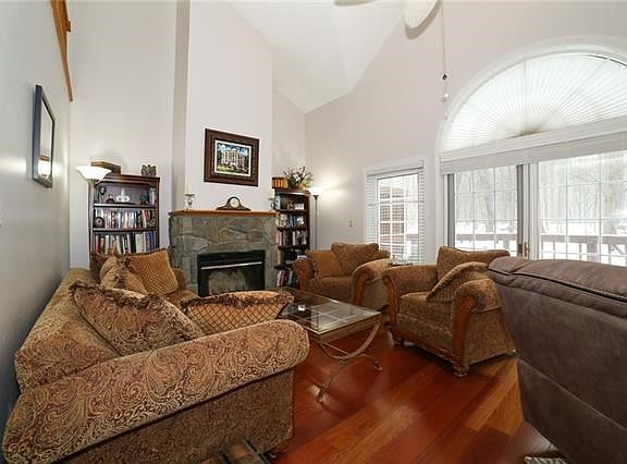 3rd image of 119 Pinebrook Dr