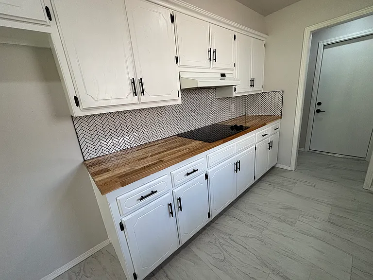 1716 N Fordson Ave — Photo 9