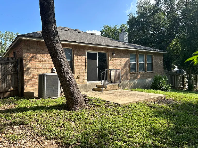 7230 Avery Rd — Photo 24