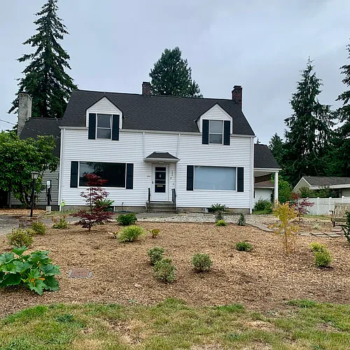702 47th St SE Photo 1