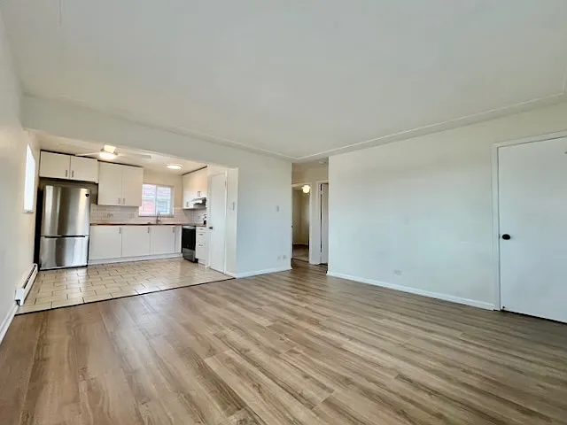 2 bed, 850 sqft, $1,549 — Photo 2