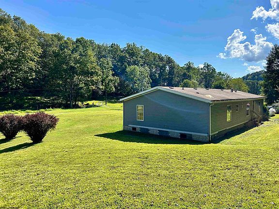 5th image of 639 Burns Farm Rd