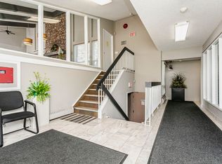 2000 Saddleback Rd NW #1-BEDROOM, Edmonton, AB T6J4S4