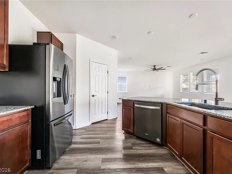 7547 Mojave Wind Ave — Photo 9