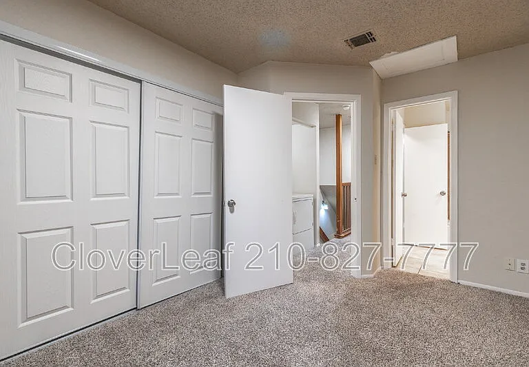 1933 Crossgate Park — Photo 14