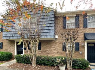 813 Vestavia Villa Ct #813, Birmingham, AL 35226