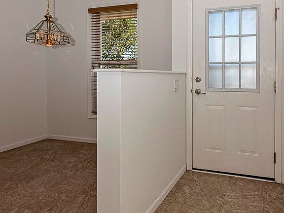 3rd image of 1600 Chariot Ln