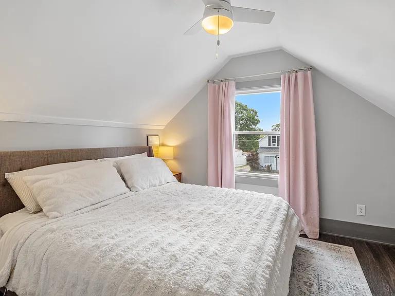 3615 Manhattan Ave — Photo 13