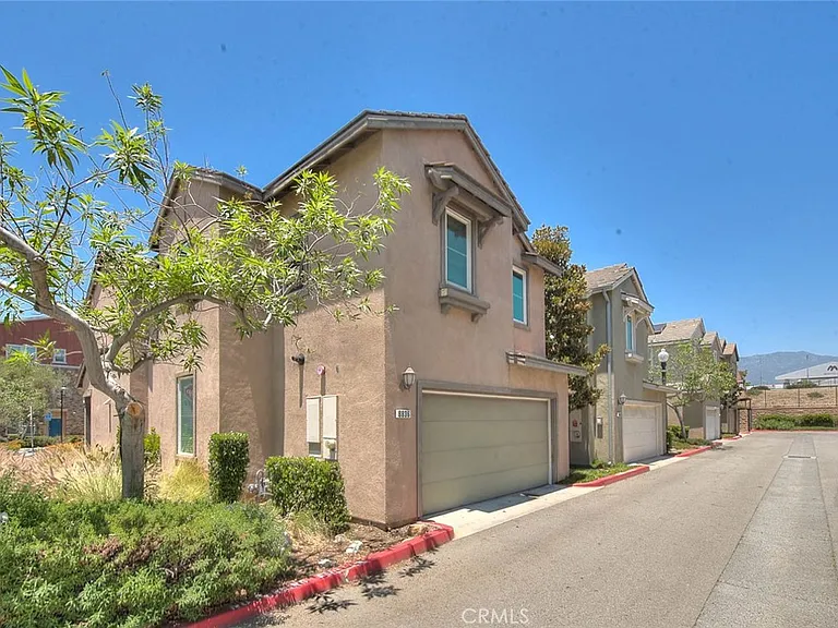 8836 Banyan — Photo 49