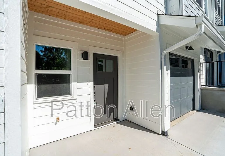 15 Bolton St — Photo 2