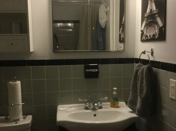 2 Fairview Dr, Danbury, CT 06810