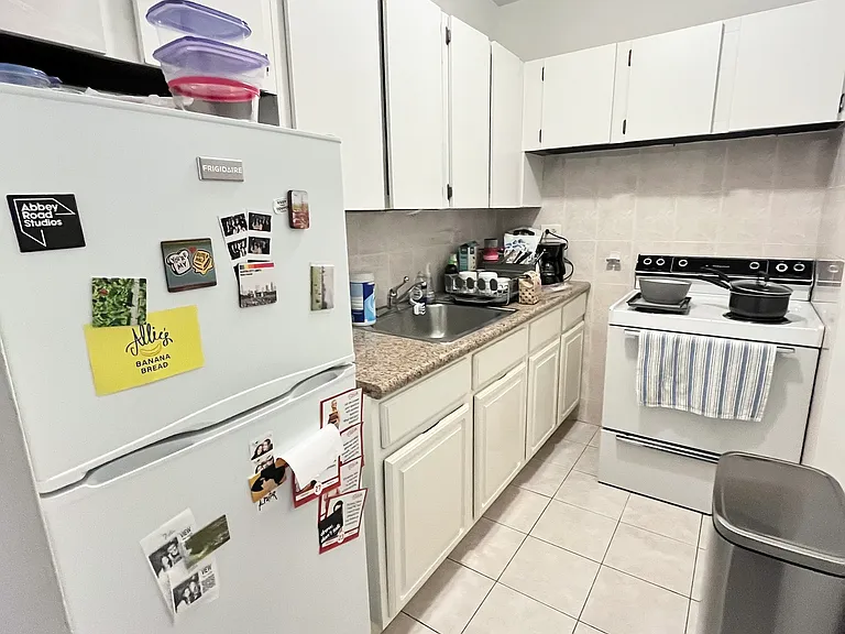 130 Water St #8D — Photo 3