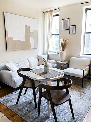 Rented by City Connections Realty | media 7