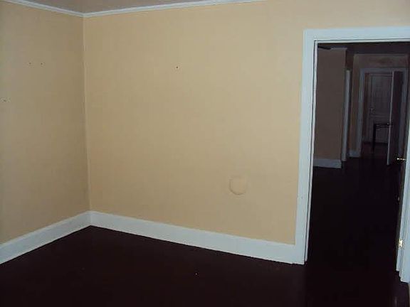 5th image of 526 Center St #A