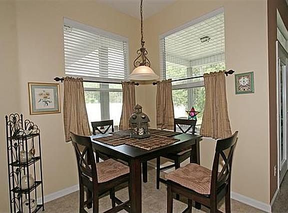charming kitchen nook