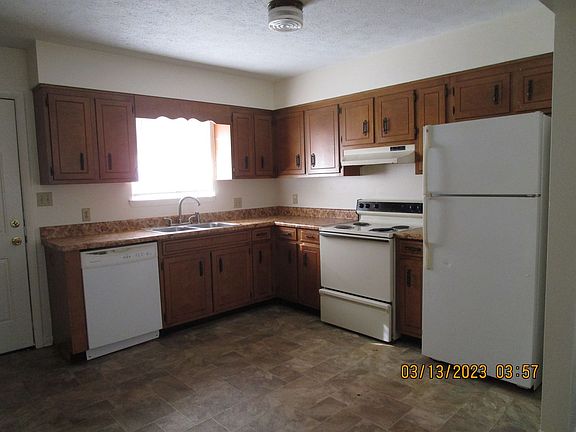 5th image of 3702 E 11th St APT D