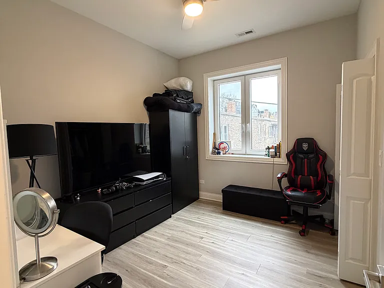 2744 W Cortez St #2 — Photo 9