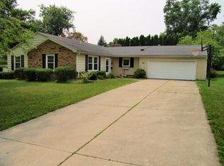 1100 Crestview Dr, Angola, IN 46703