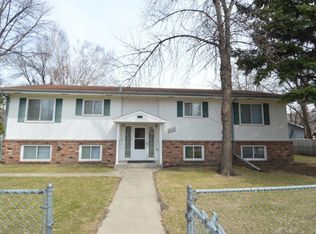 1622 N 5th St #D, Grand Forks, ND 58203
