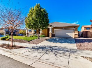 6153 Cripple Creek Dr, Corona, CA 92880
