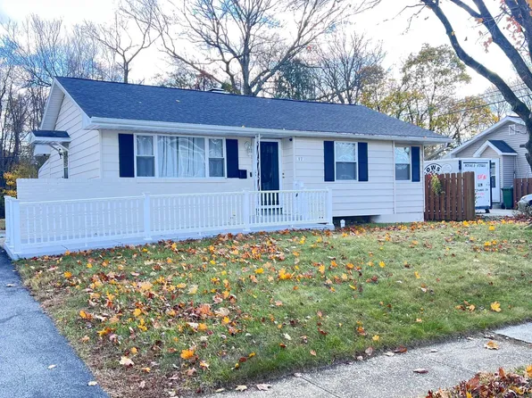 17 Anderson Rd, Newark, DE 19713