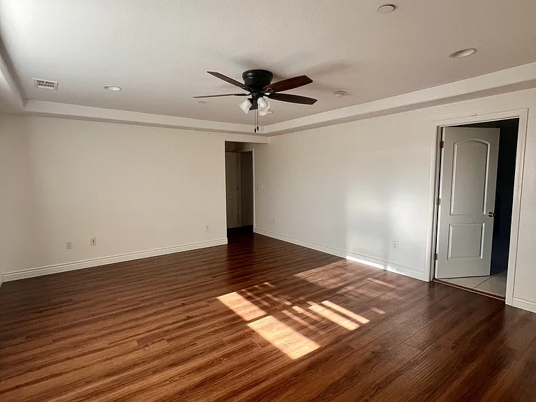 4490 Gabriella Pl — Photo 21