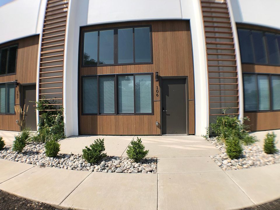 1st image of 401 Charlotte St #105