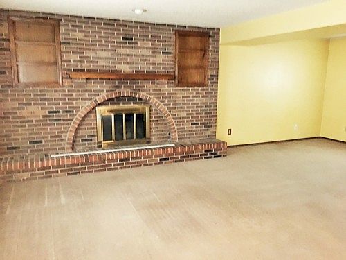 5th image of 7845 Chimney Pl