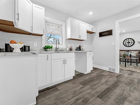 2nd image of 4423 Union Rd