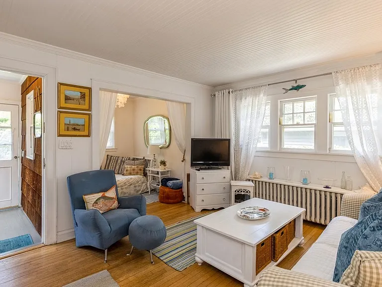 64 Towd Point Rd — Photo 10