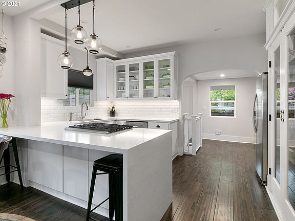 5 Kitchen_06302023