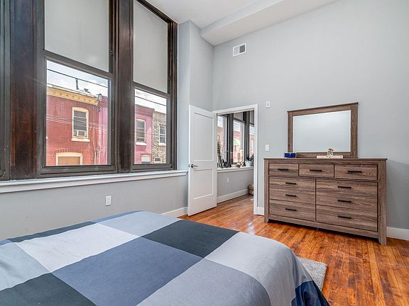 3rd image of 1501 S 17th St #1I1