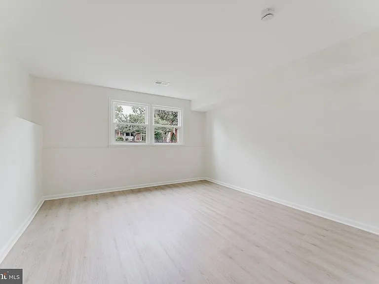 7107 Sontag Way — Photo 34