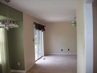 2nd image of 400 Collinsford Rd