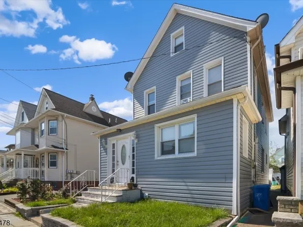 22 Tuttle St, Wallington Boro, NJ 07057